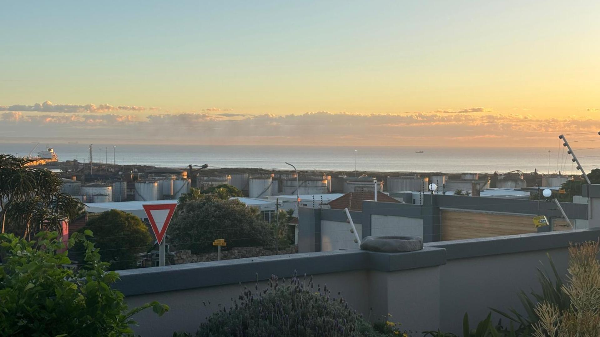 Sir Roys At The Sea Bed and Breakfast Port Elizabeth Buitenkant foto